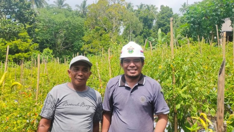 Kadis Pertanian Kota Ternate Bersama Petani