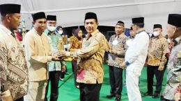 Kota Ternate Saat Menerima Hadiah