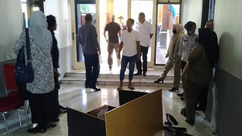 Kondisi Ruangan Saat Satpol Ngamuk
