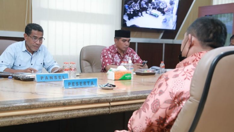 Pansel Saat Wawancara Calon Kepsek