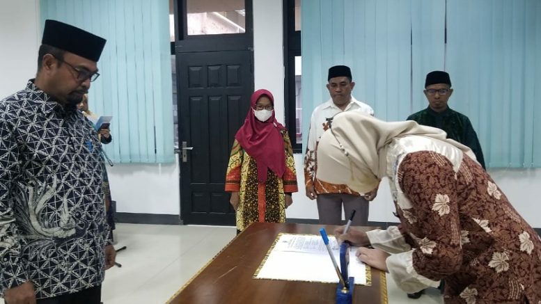 Penandatangan Berita Acara Pelantikan Pejabat (Foto Beri)