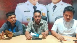 Konfrensi Pers Pembatalan Surat Wawali