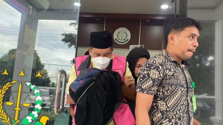 SH Saat Keluar dari Kejari