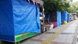 Lapak di Kawasan Mangga Dua Utara