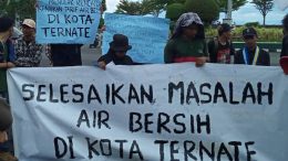 Aksi Penolakan Kenaikan Tarif Air