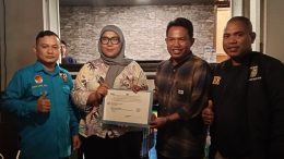 Penyerahan SK Plt. Ketua KNPI Tikep
