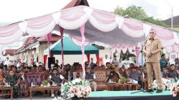 Wali Kota Saat Memberikan Arahan di Apel Siaga Pengawasan Kampanye