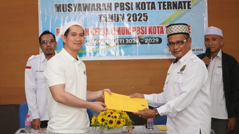 Penyerahan SK Hasil Musyawarah