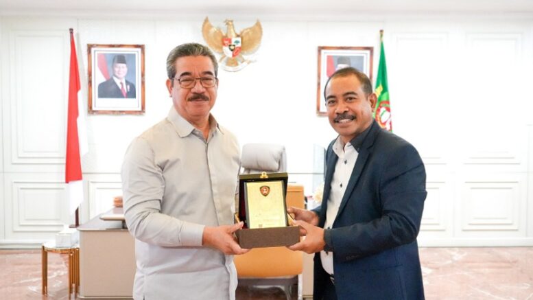 Gubernur Maluku Bersama General Manager PLN UIW MMU