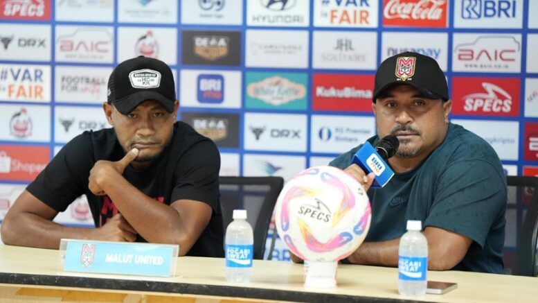 Konferensi Pers Imran Nahumarury dan Safrudin Tahar