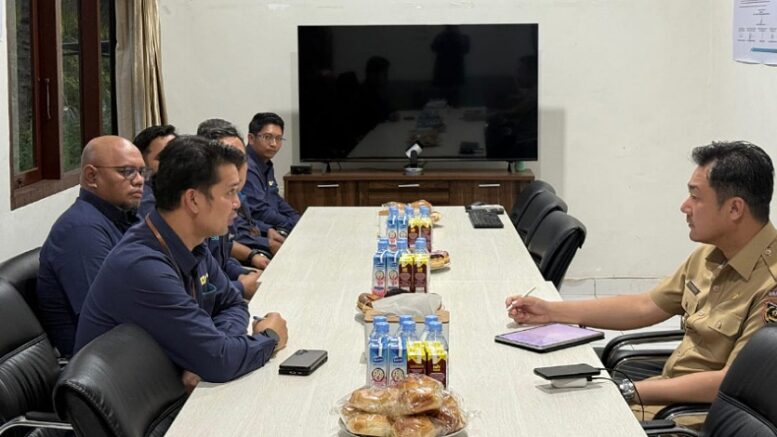 Bupati Tanimbar Kunjungi PLN UP3 Saumlaki