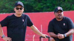 Yeyen Tumena dan Imran Nahumarury