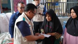 Penyerahan Bantuan ke Korban Kebakaran