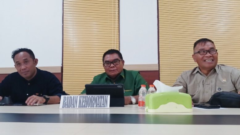 Konferensi Pers Badan Kehormatan DPRD Kota Ternate