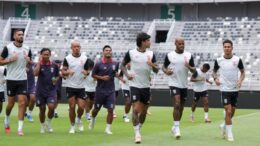 Latihan Malut United di Gelora Bung Tomo