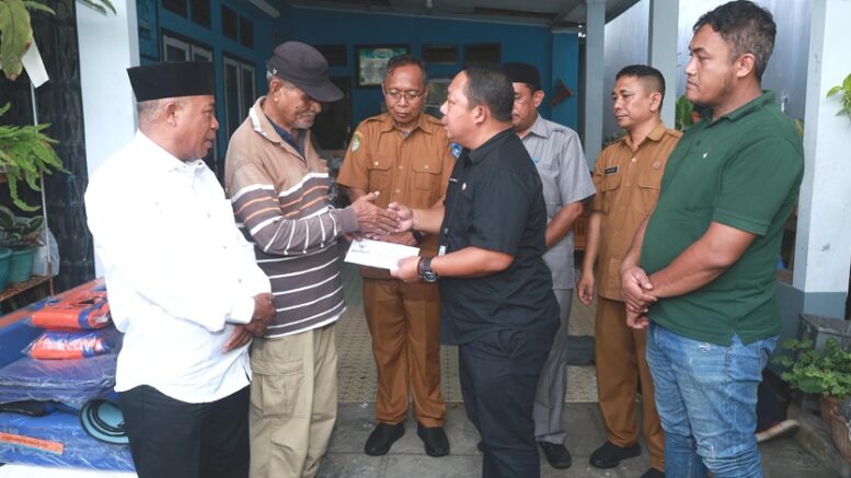 Penyerahan Santunan ke Korban Kebakaran