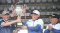 Penyerahan Trophy Juara Umum ke Wali Kota Ternate
