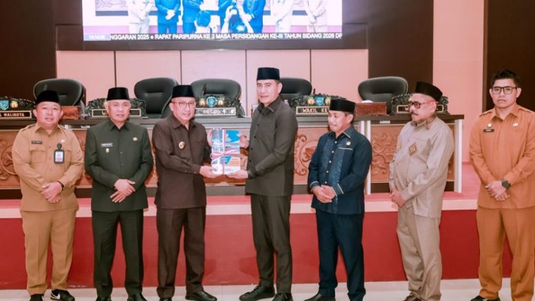 Penyerahan Dokumen LPP APBD 2025 ke DPRD Kota Ternate