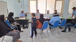 Warga Tanah Tinggi Barat Datangi PAM Ake Gaale